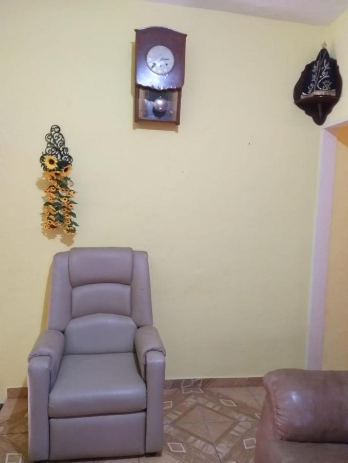 Villa Casa Da Tia La Preco Unico Pela Casa Inteira, Cabem Ate 6 Pessoas Proximo Ao Santuario De Aparecida Aparecida  Esterno foto