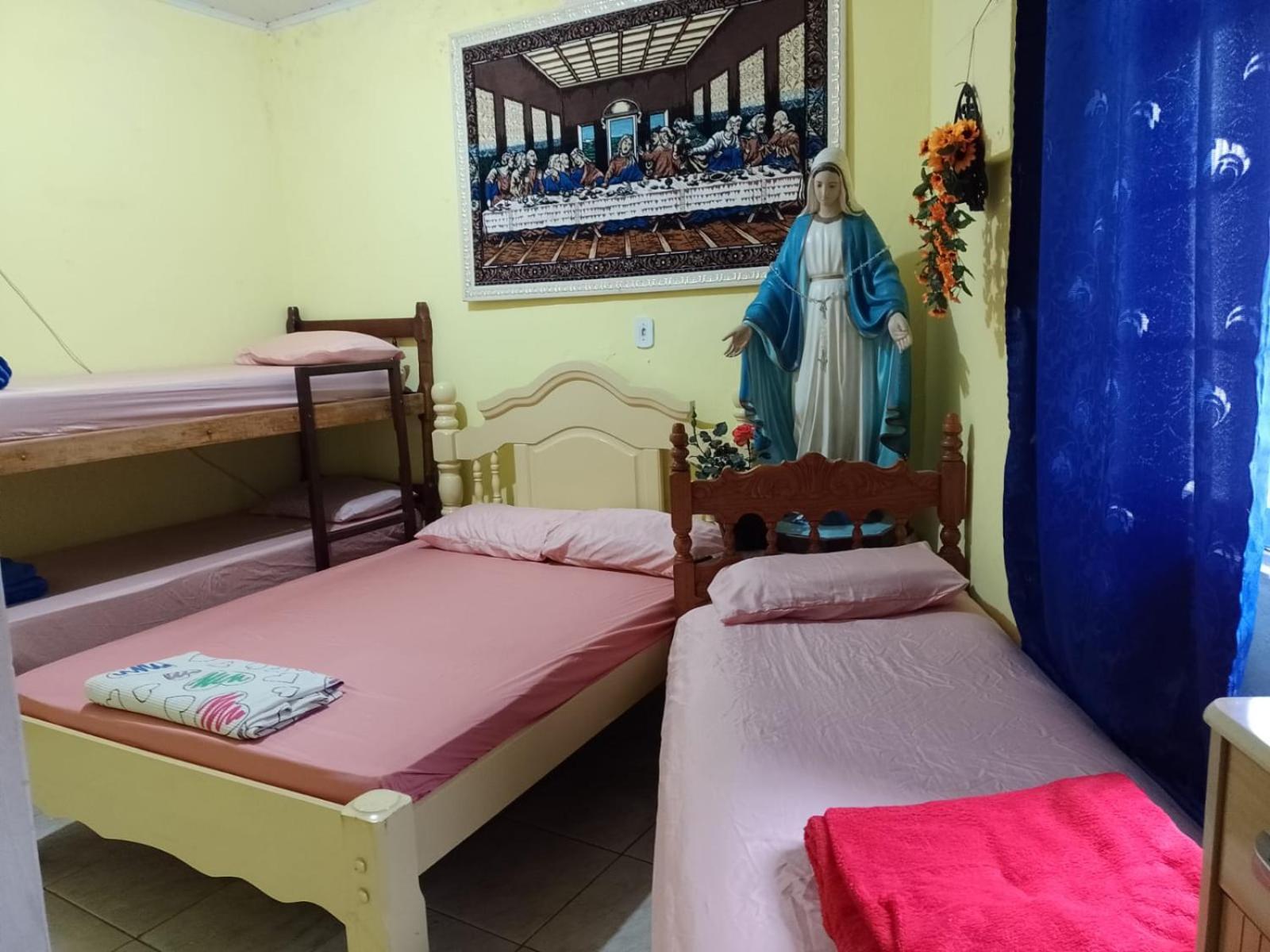 Villa Casa Da Tia La Preco Unico Pela Casa Inteira, Cabem Ate 6 Pessoas Proximo Ao Santuario De Aparecida Aparecida  Esterno foto