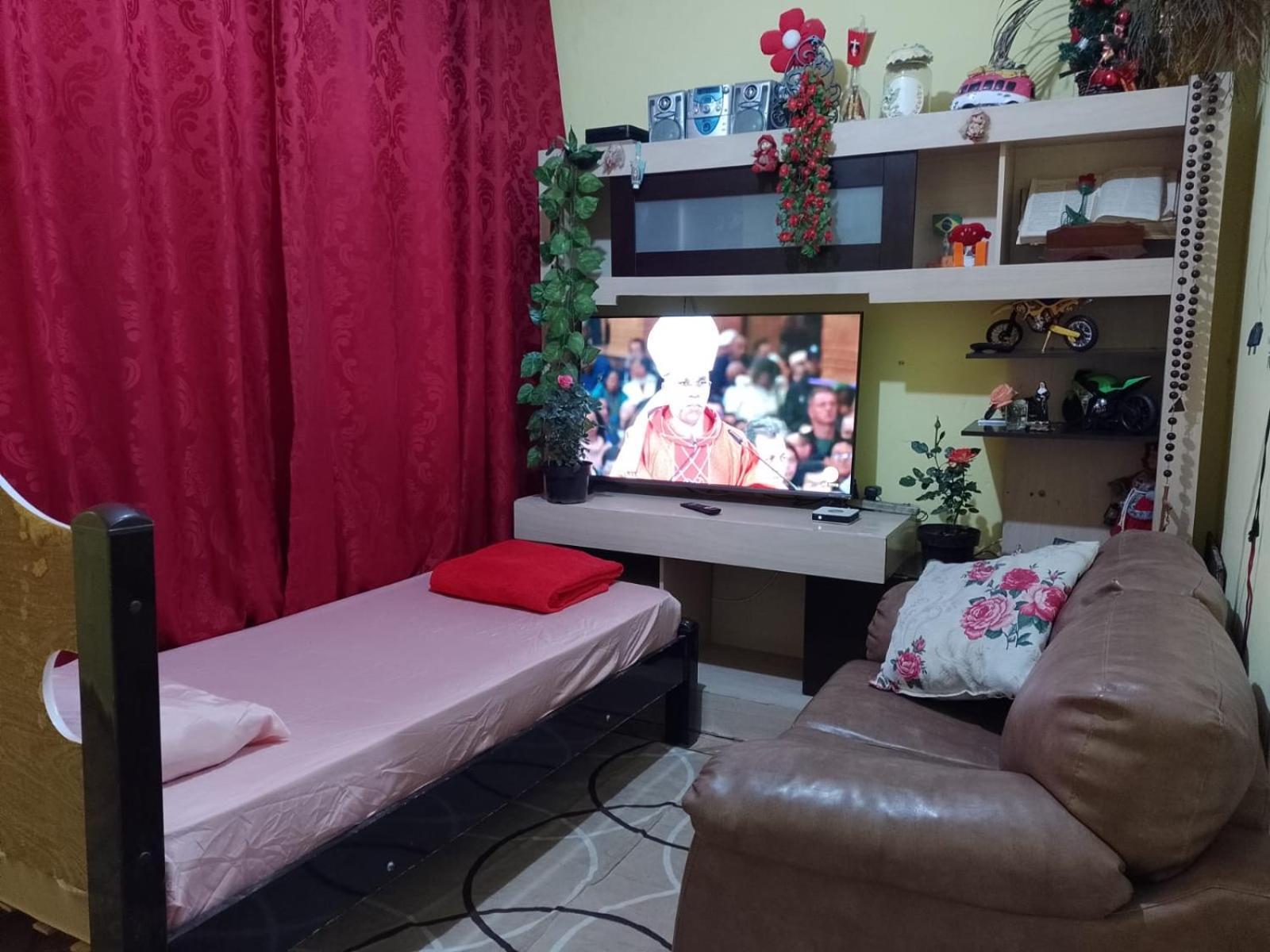 Villa Casa Da Tia La Preco Unico Pela Casa Inteira, Cabem Ate 6 Pessoas Proximo Ao Santuario De Aparecida Aparecida  Esterno foto